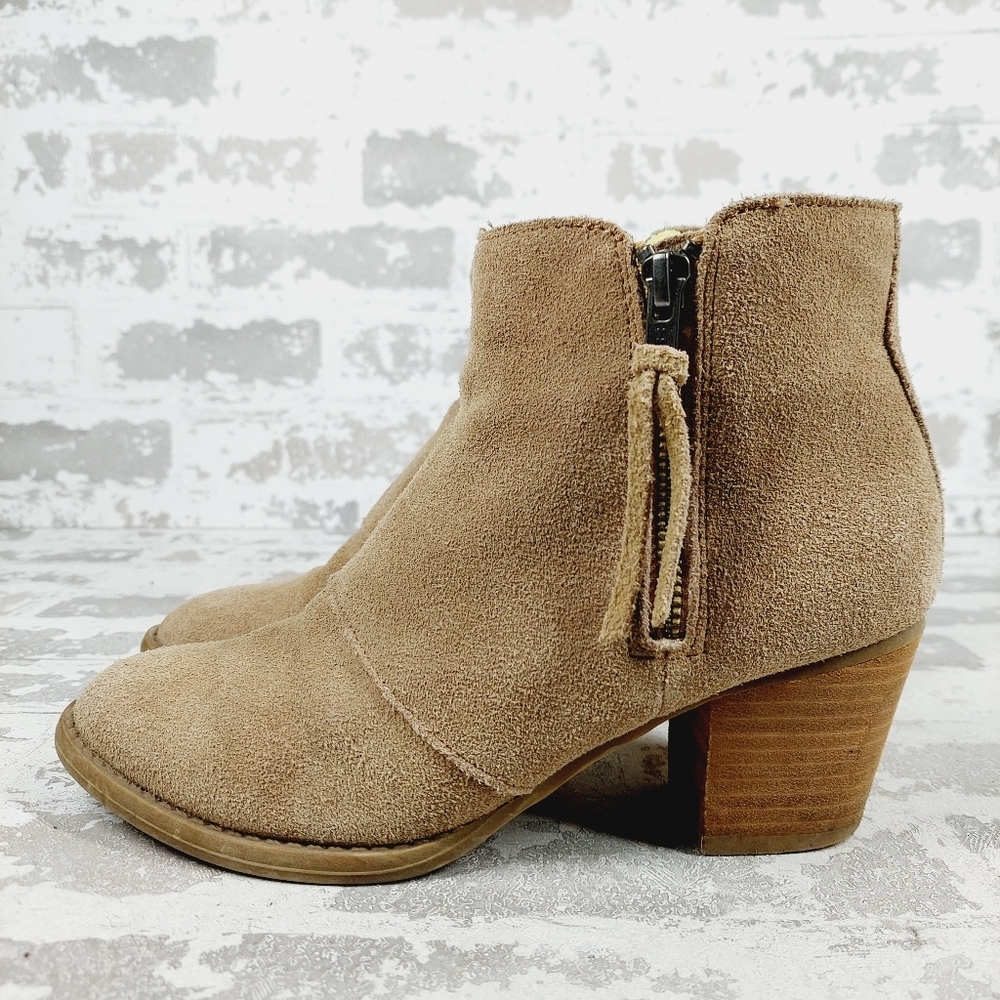 American Eagle Tan Brown Suede Side Zip Fringe Heeled Ankle Booties W332